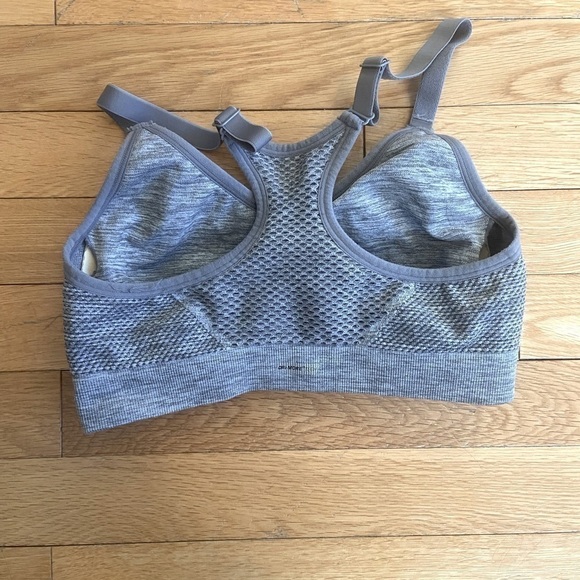⭐️2 FOR $20⭐️ Athletic WORKS Sports Bra Size Small - Picture 3 of 3